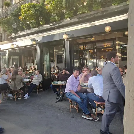 1 Minute Gare Montparnasse,center,close To Eifel Tolerance And Louvre Meusm,fantastic Place * Париж