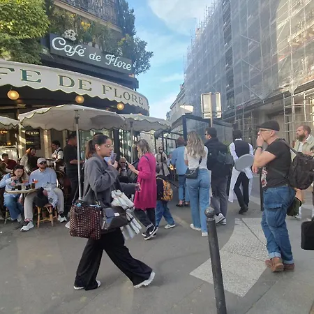 1 Minute Gare Montparnasse,center,close To Eifel Tolerance And Louvre Meusm,fantastic Place *